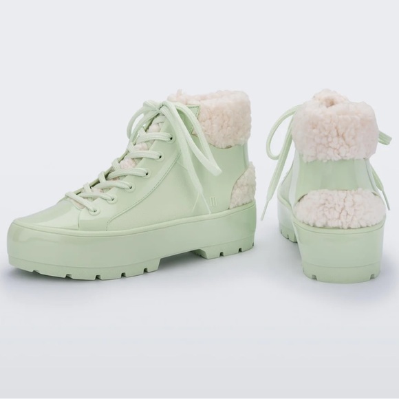 WOMENS 6 MELISSA SHOES FLUFFY SNEAKER – BOOT in GREEN (VERDE HORTELA) NWT - Picture 3 of 13